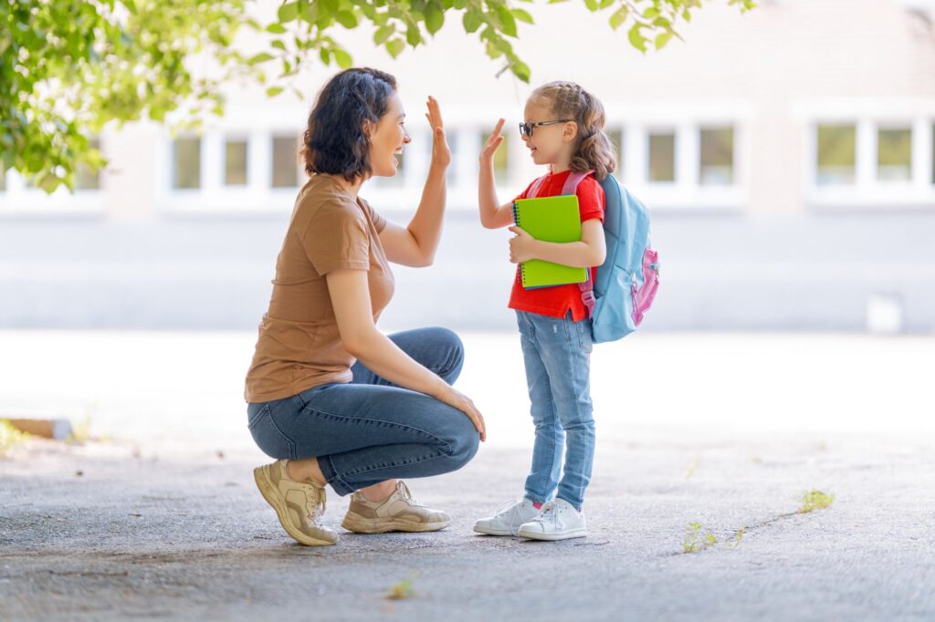 mamma batte cinque a figlia